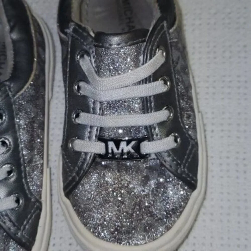 Michael Kors Ima‎ Tinsel Sz. 9 Sparkly Silver/Black Slipon Sneakers